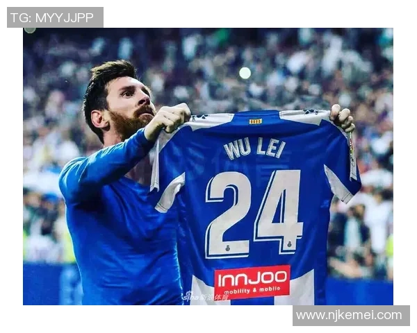 小鲜肉怒斥足球明星背后的真相引发热议与争议